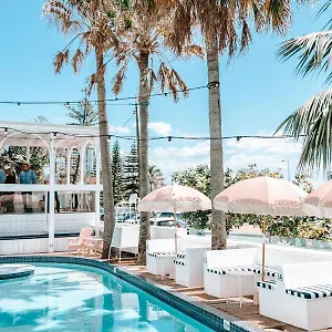 *** Hotel Komune Resort And Beach Club Greenmount Beach Australia